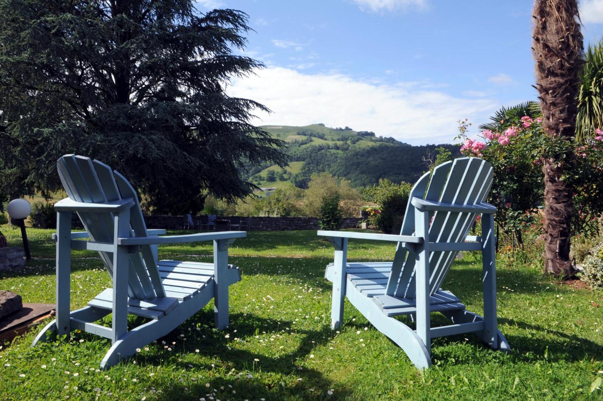 Chez CHILO Hotel Barcus Kültér fotó