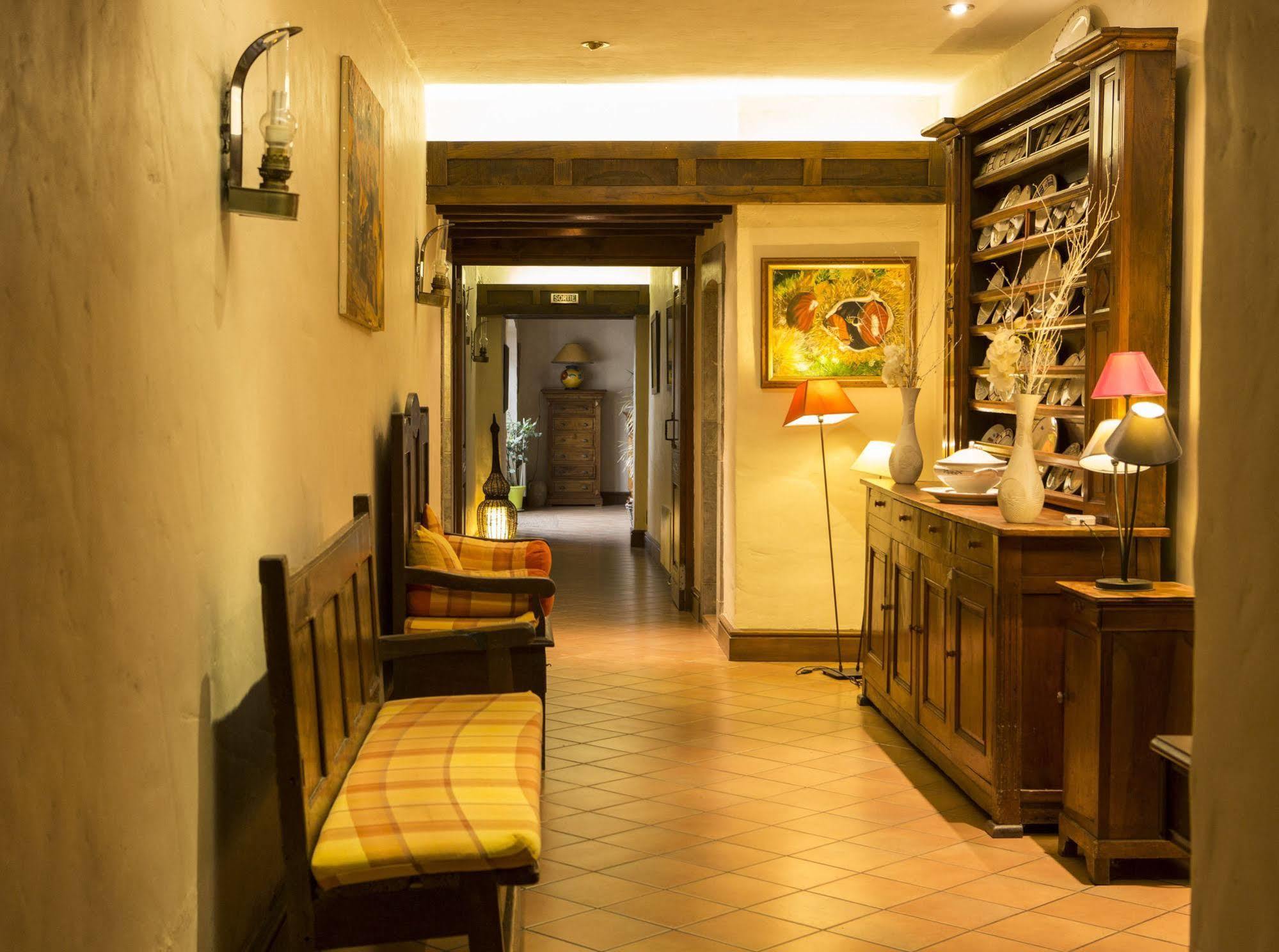 Chez CHILO Hotel Barcus Kültér fotó